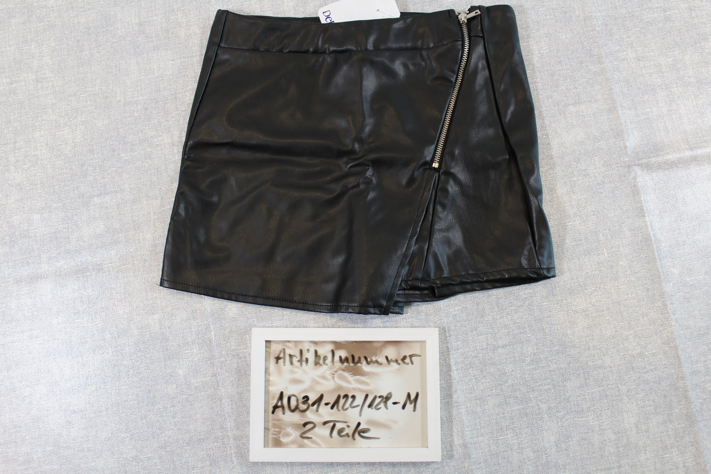 122/128 Leder Optik kurze Hose Mädchen