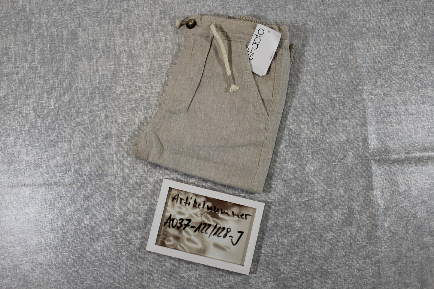 122/128 leichte Hose Jungs