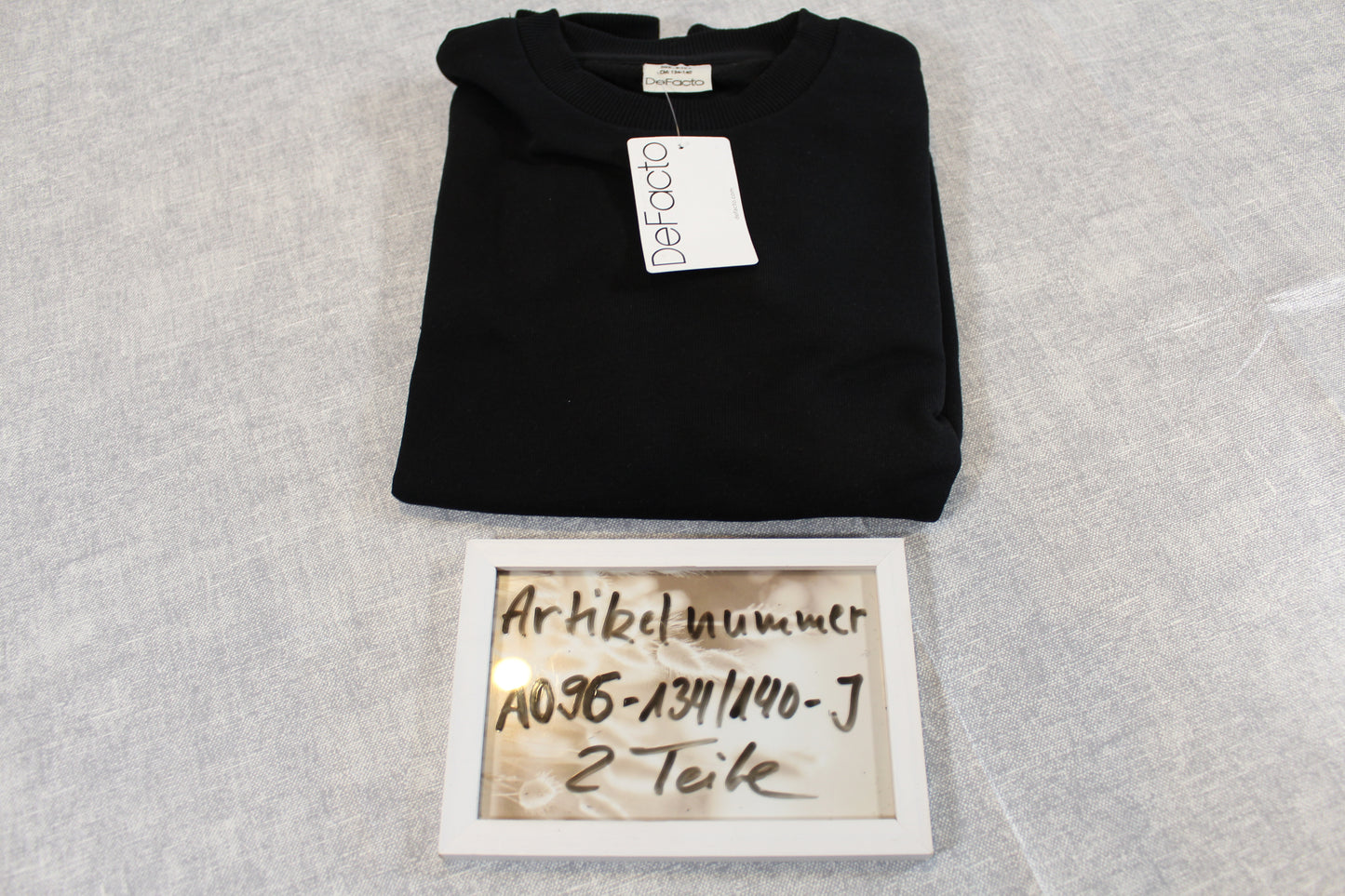 134/140 Schwarzer Pullover Jungs