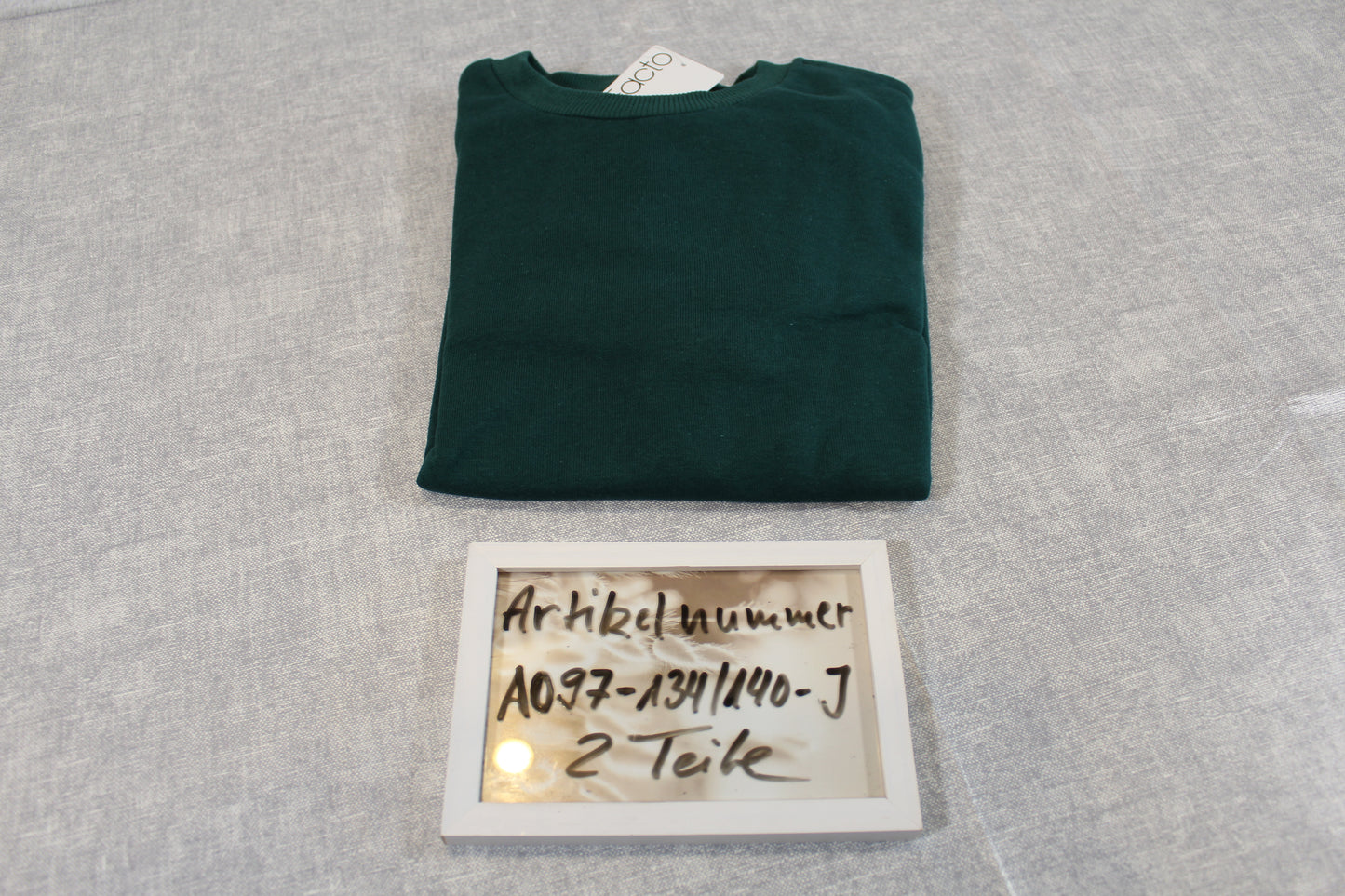 134/140 Grüner Pullover Jungs