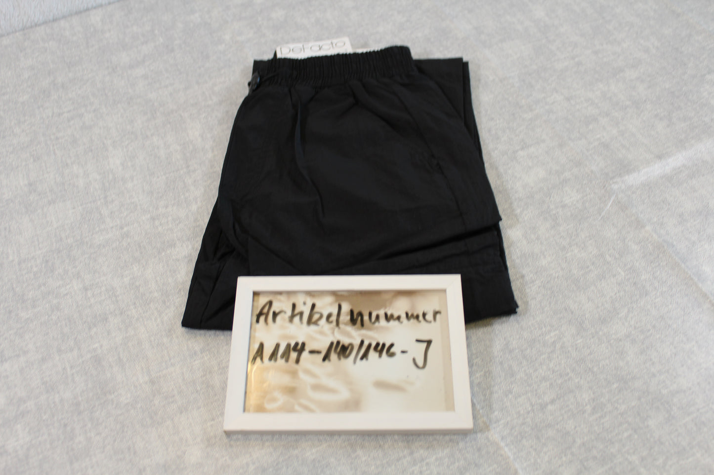 140/146 leichte Schwarze Hose Jungs