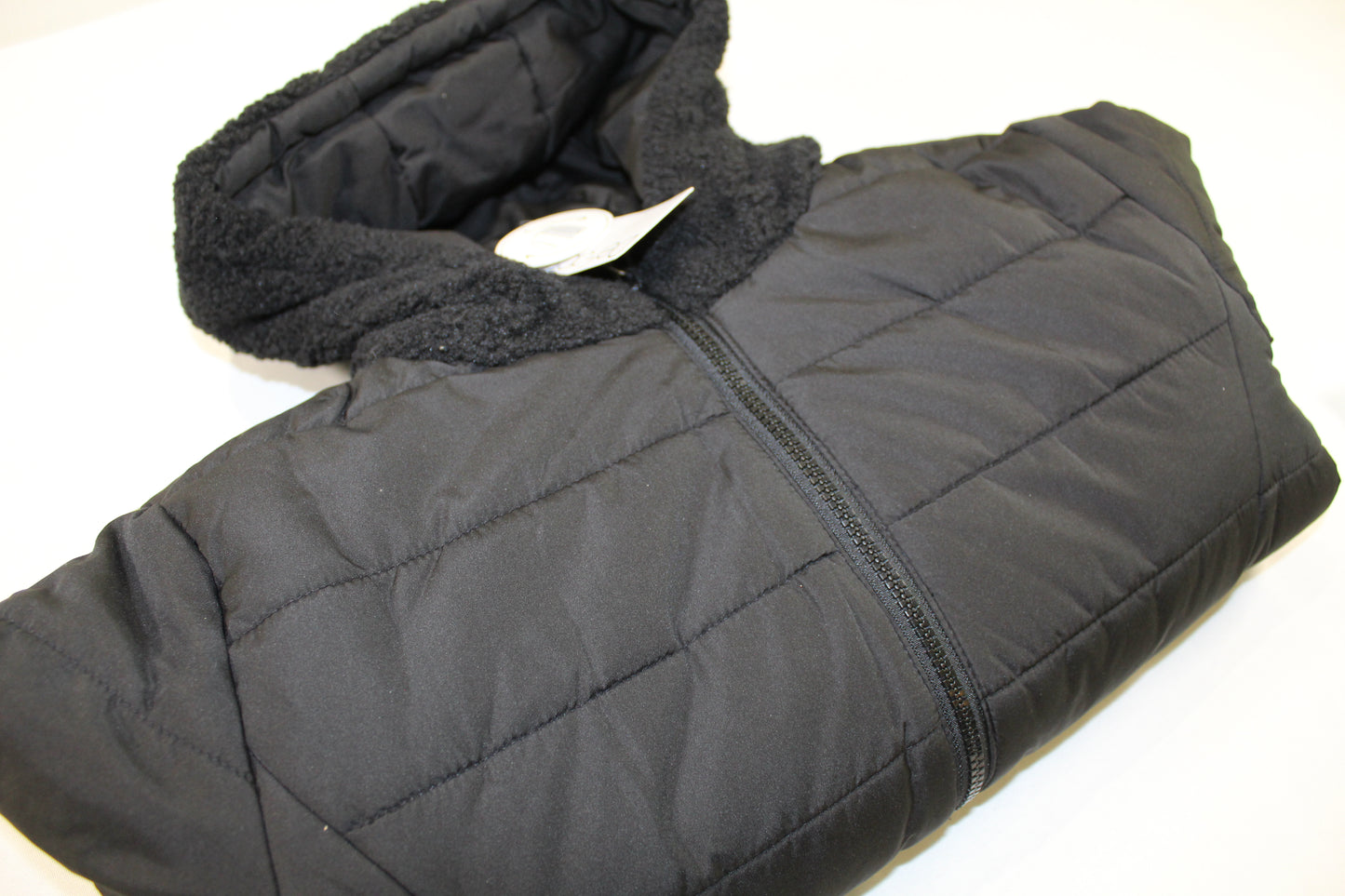 Stylische warme Winterjacke für Jungs 128/134