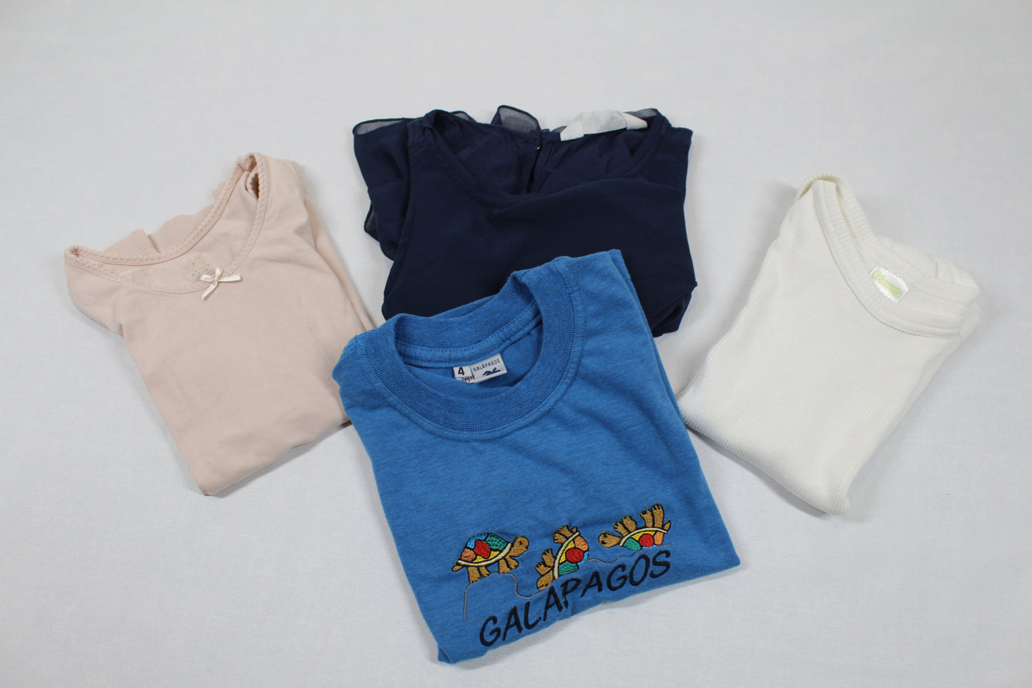 Set Vier T Shirts Mädchen 104/110