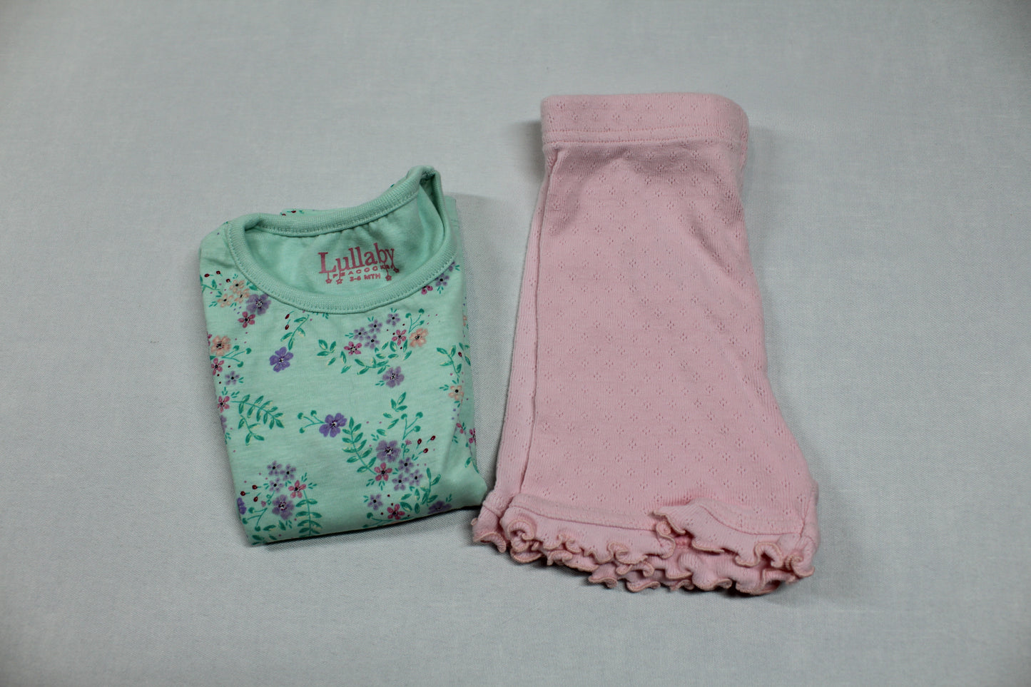 Set Kurze Hose Rosa Langarmshirt Grün Blumenmuster Mädchen 62