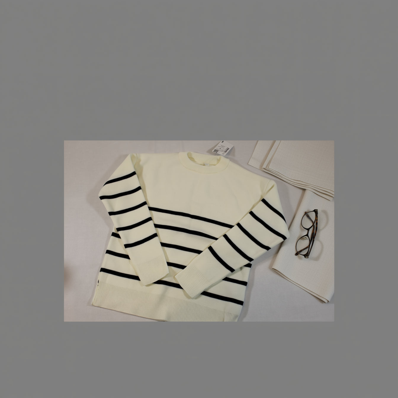 Schöner Strick Pullover Mädchen 122/128