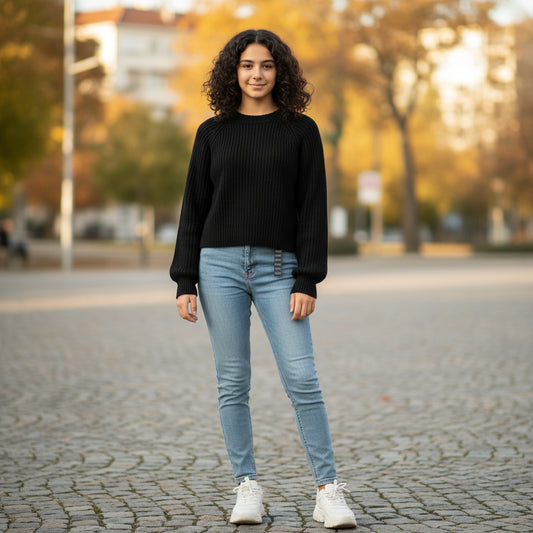 Schwarzer stylischer Pullover Mädchen 146/152