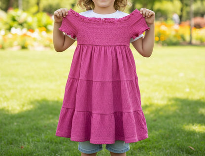Schönes Dunkelrosa Kleid Mädchen 134/140