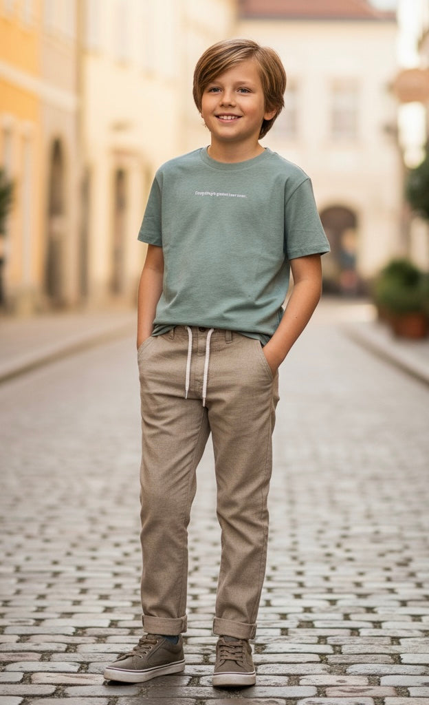 Set A-Ware leichte Hose Beige T-Shirt grün Jungs 134/140