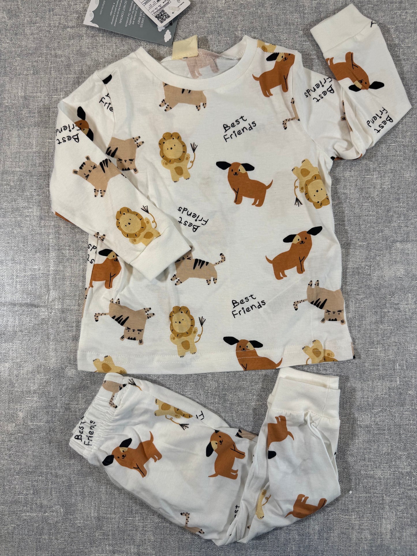 süßer Schlafanzug Baby 74/80