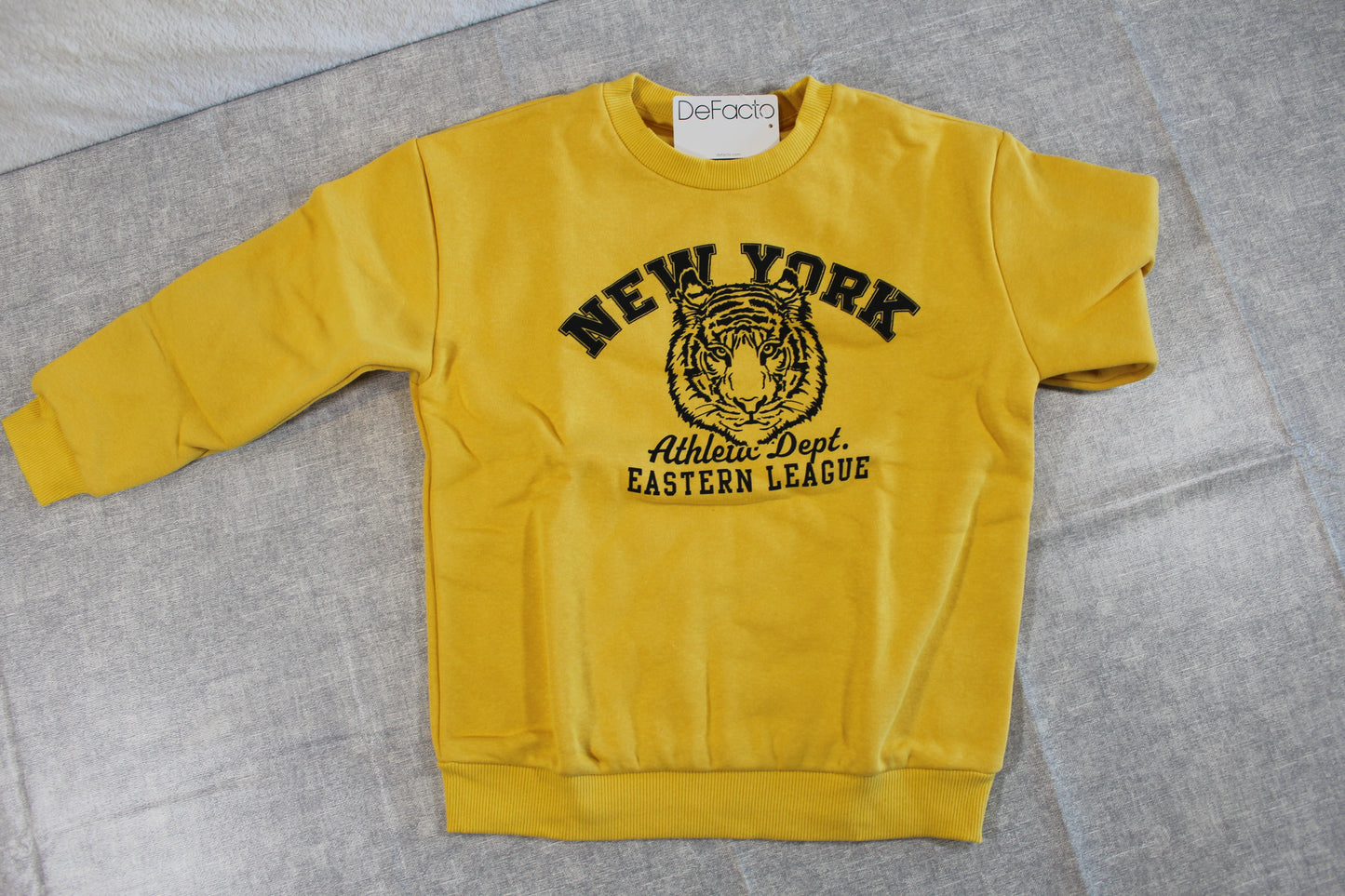 stylischer Pullover mit Tiger Motiv Jungen 122/128