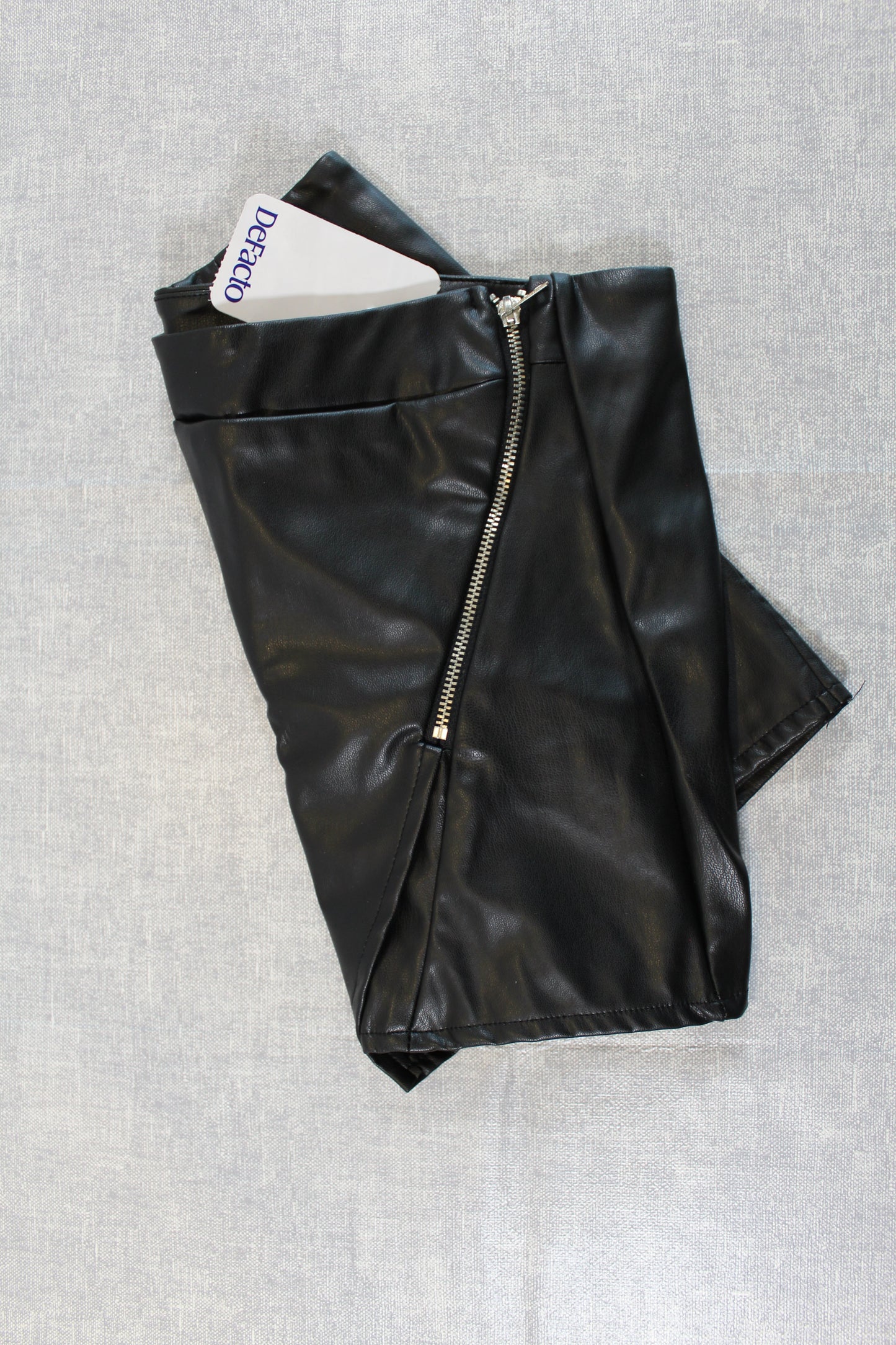 Leder Optik kurze Hose Mädchen 122/128