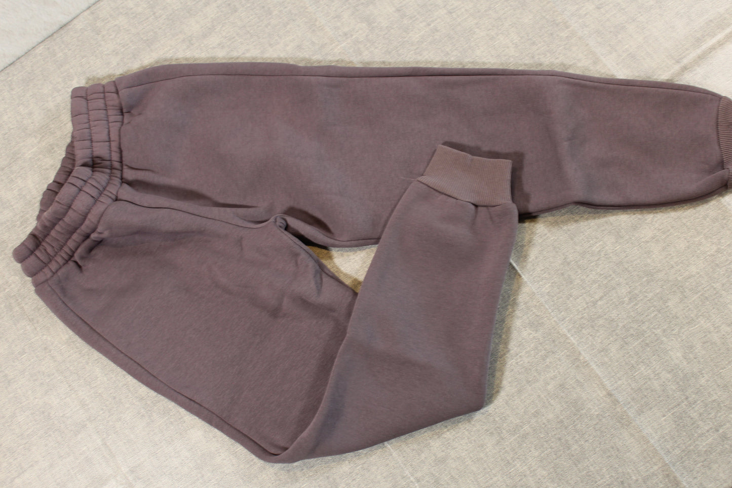 schöner Jogginganzug für Mädchen 122/128