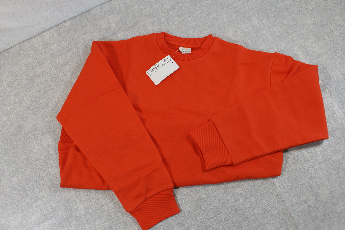 roter Pullover Jungs 146/152