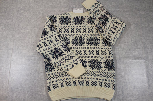 schöner Pullover Jungs 146/152
