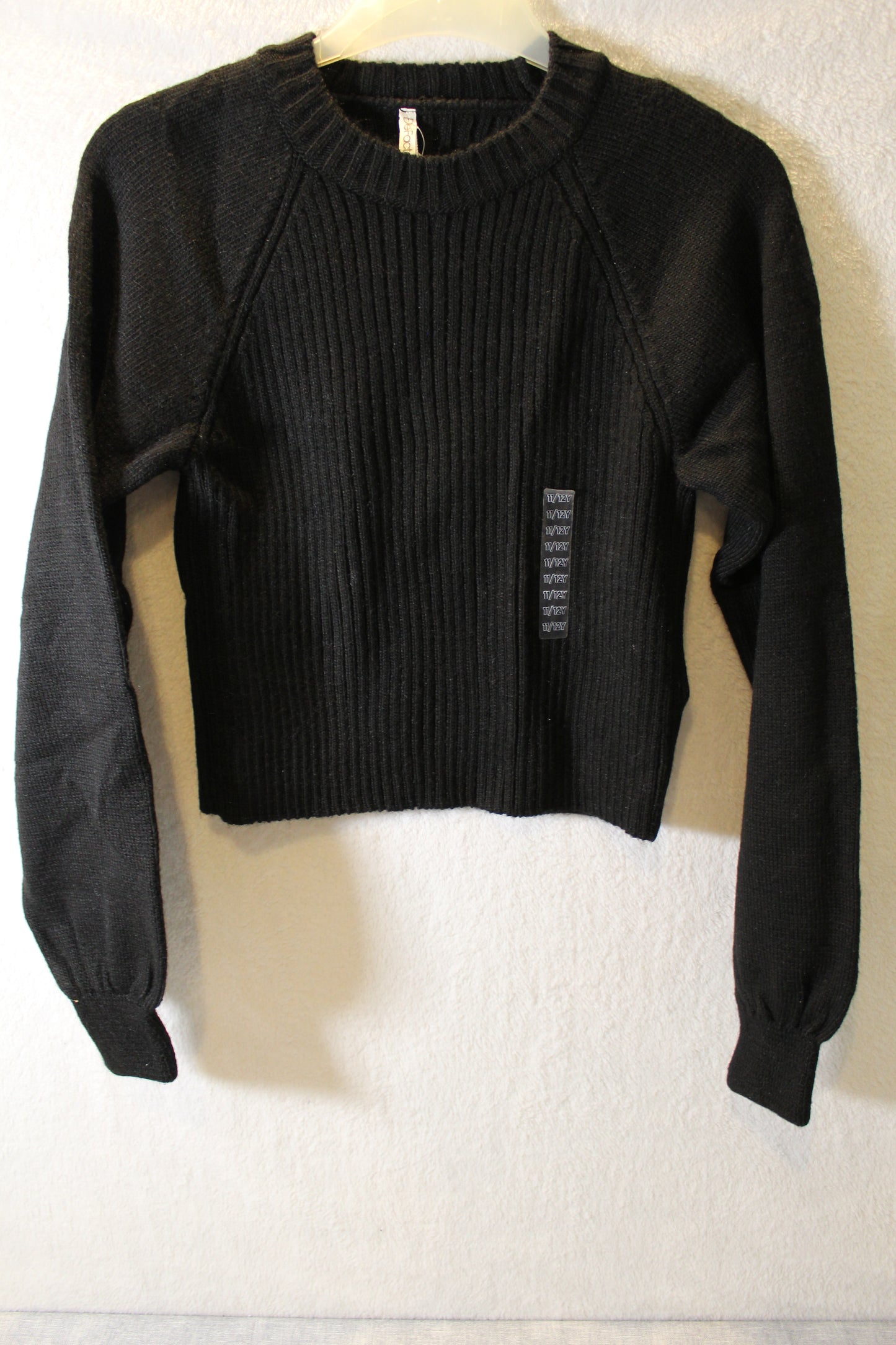 Schwarzer stylischer Pullover Mädchen 146/152