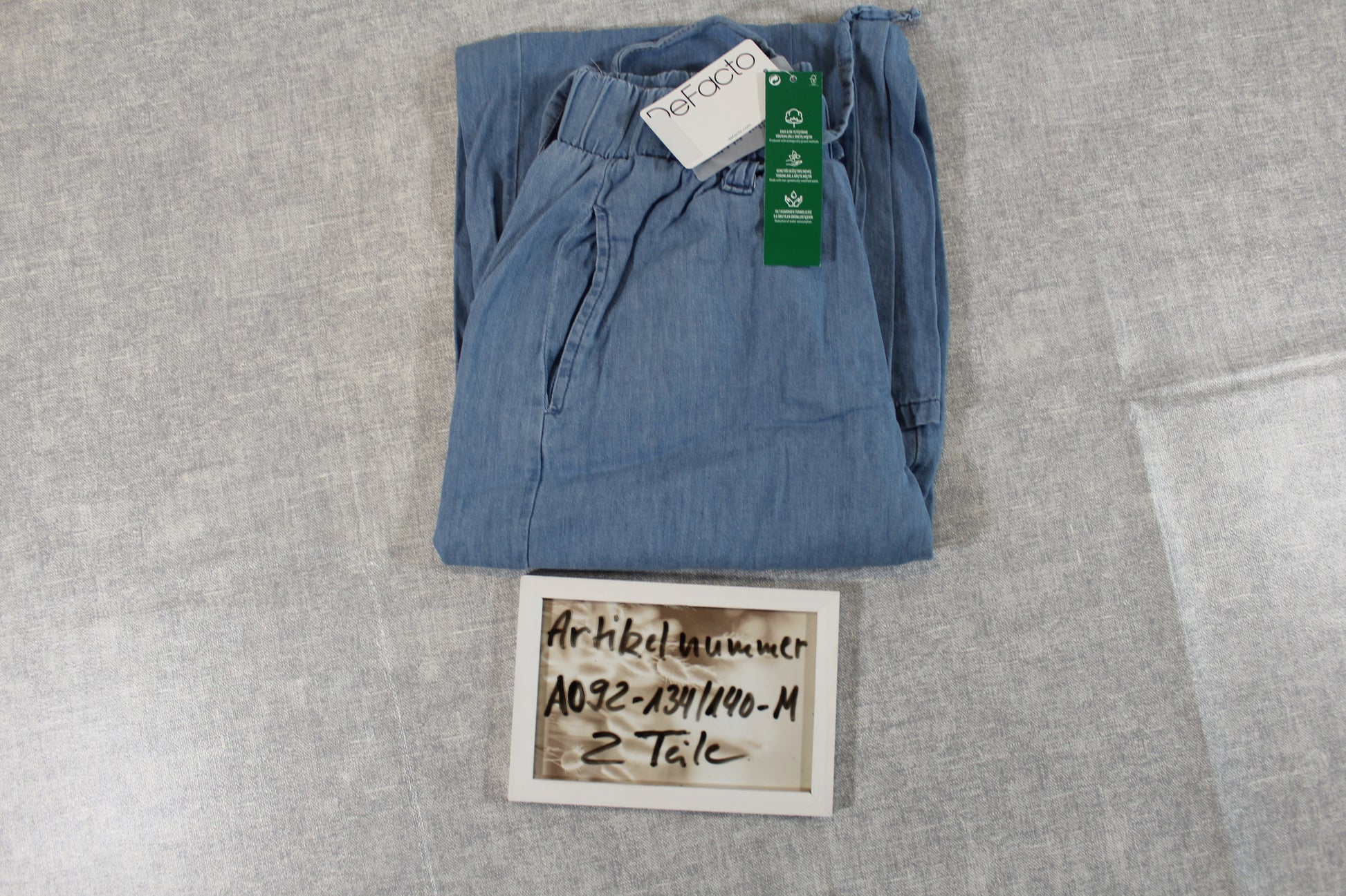 134/140 leichte Hose Jeans Optik Mädchen