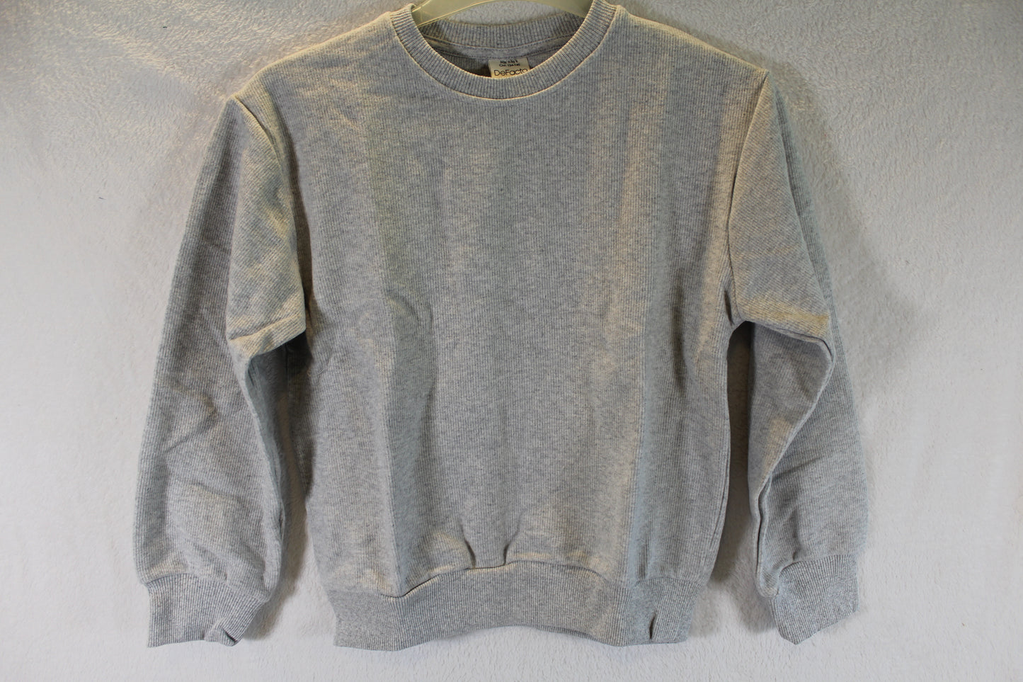 Grauer Pullover Jungs 134/140