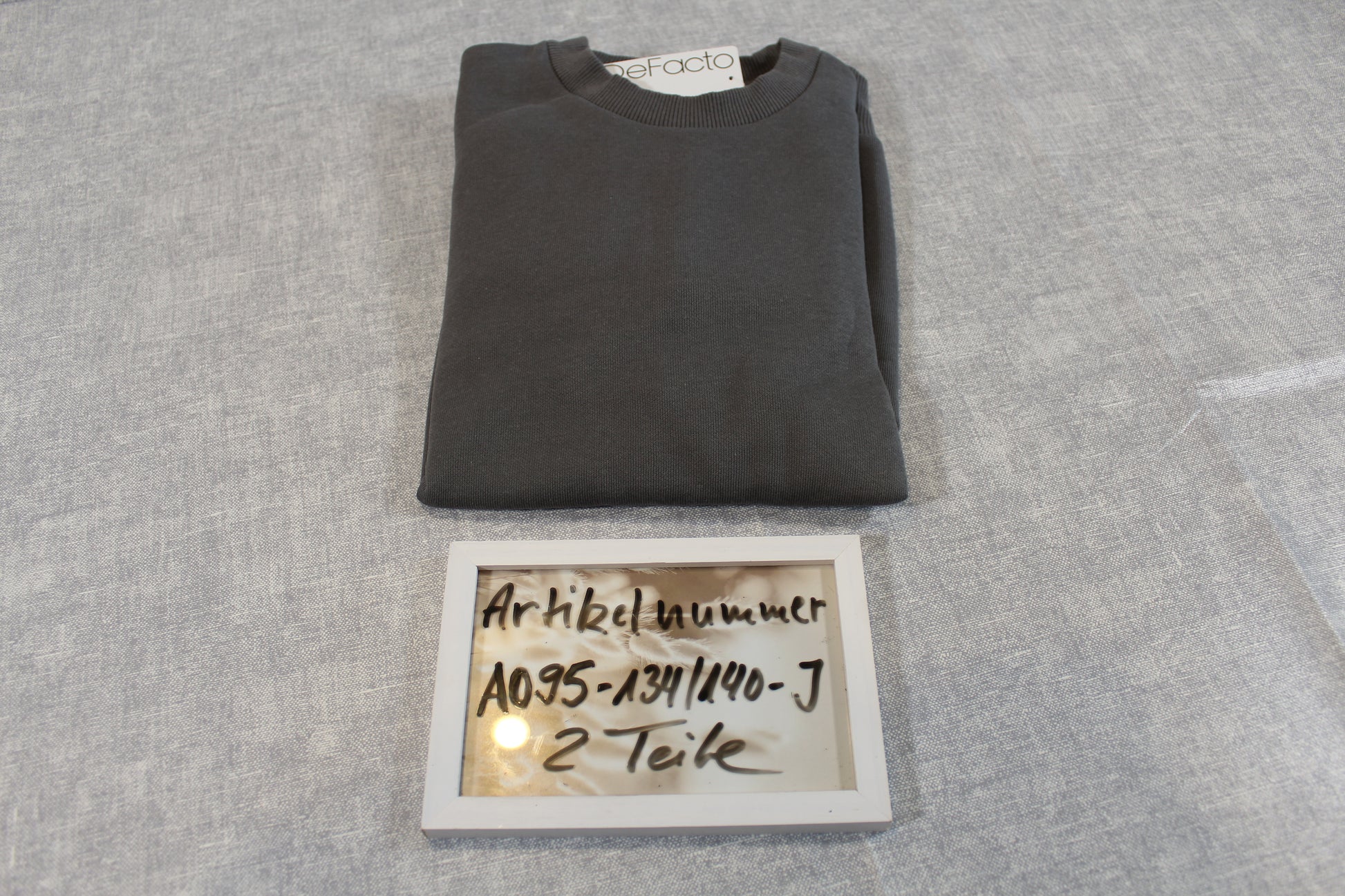 134/140 Dunkelgrau Pullover Jungs