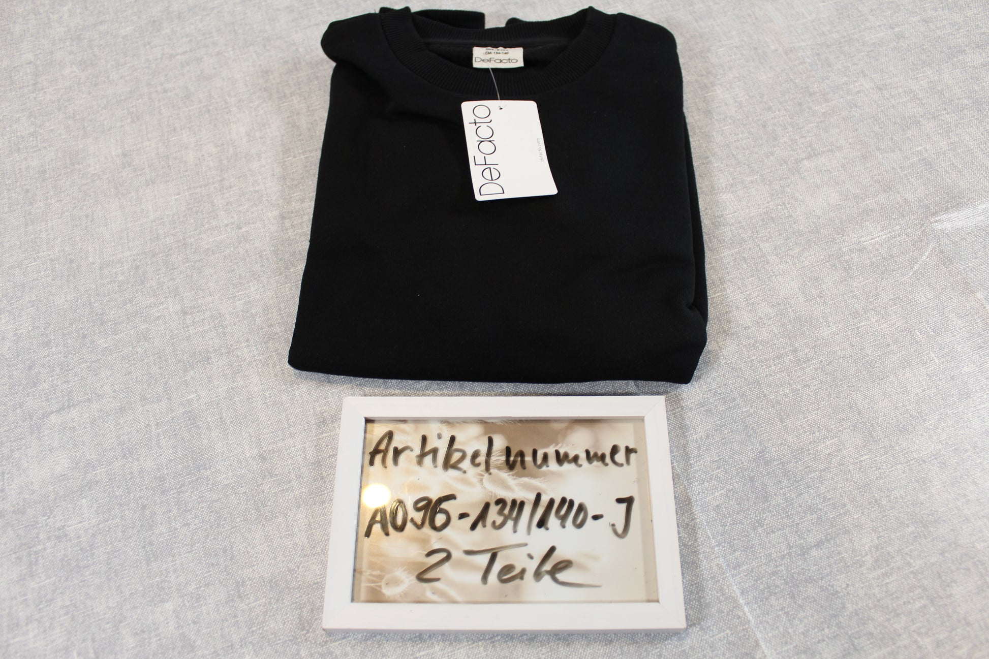 134/140 Schwarzer Pullover Jungs