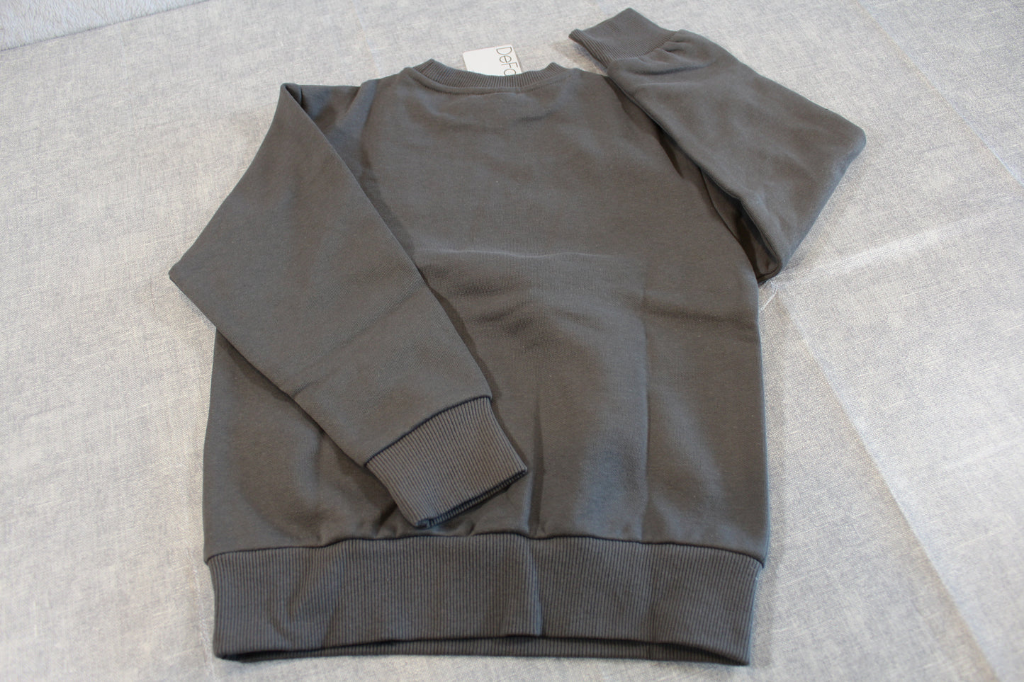 Grauer Pullover Jungs 116/122