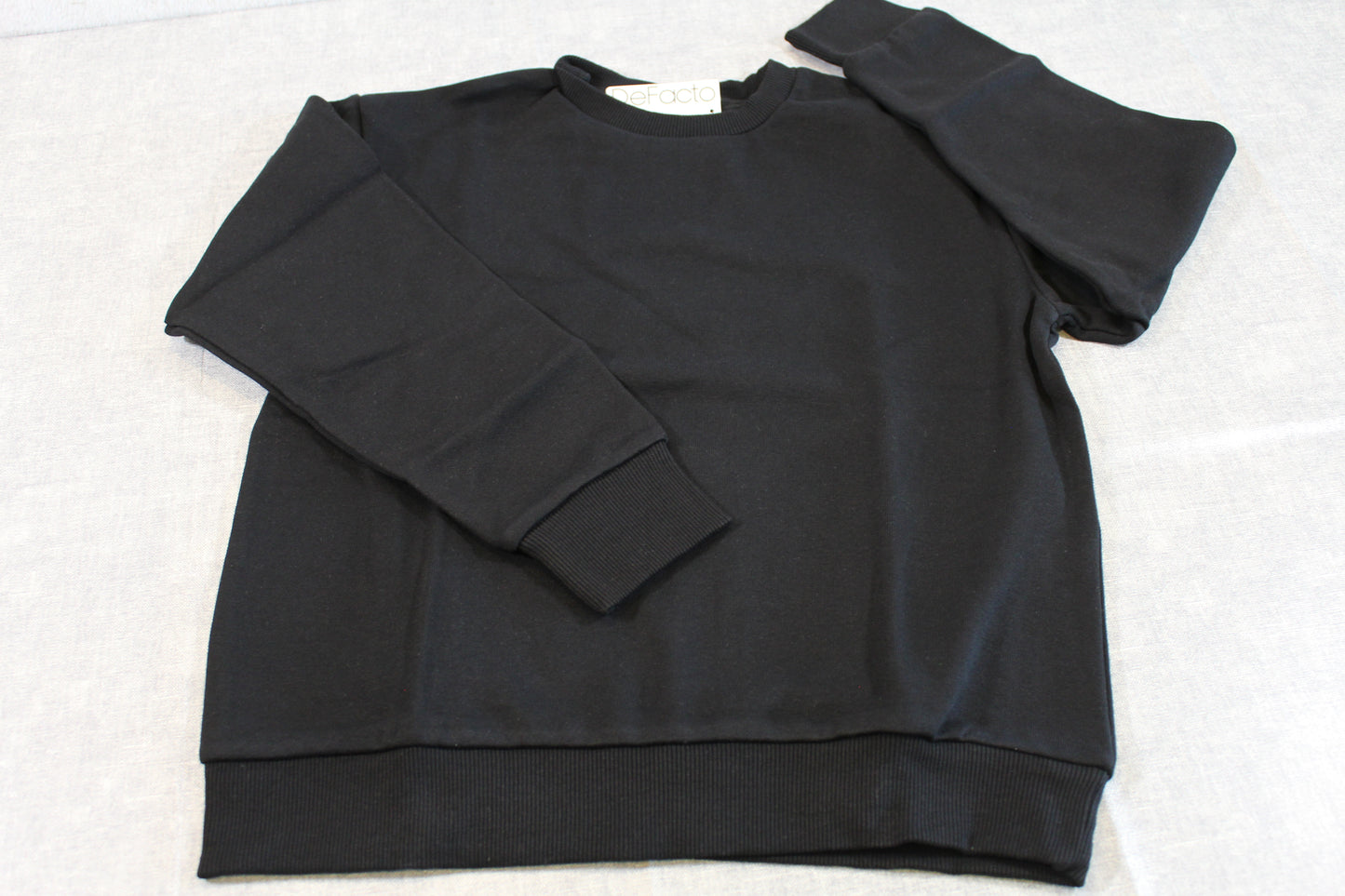 Schwarzer Pullover Jungs 140/146