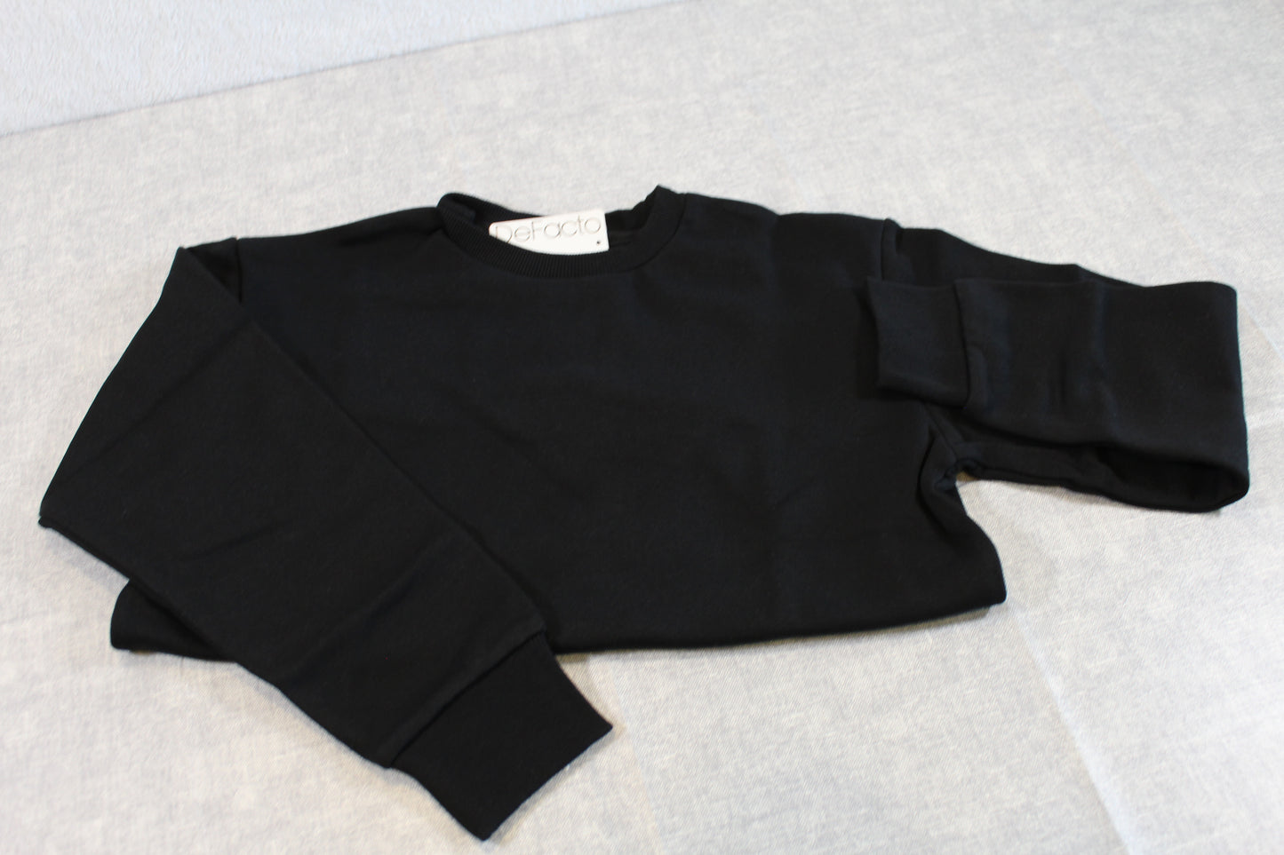 Schwarzer Pullover Jungs 140/146