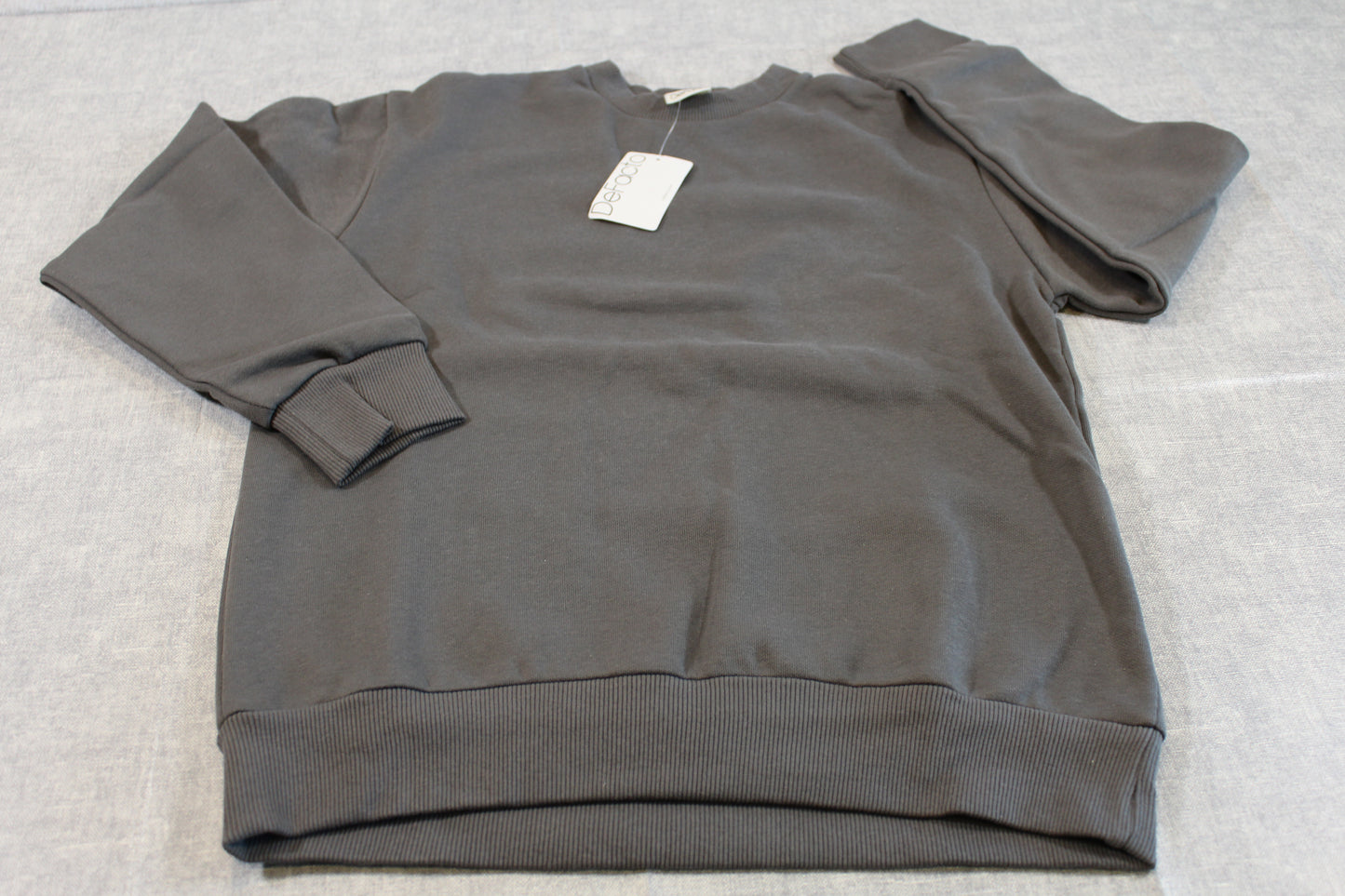 Grauer Pullover Jungs 140/146