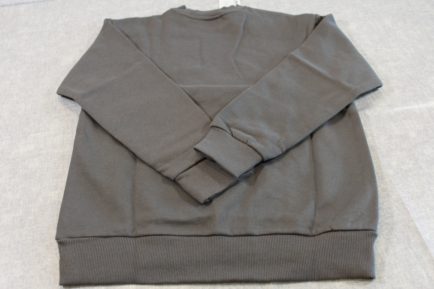 Grauer Pullover Jungs 140/146