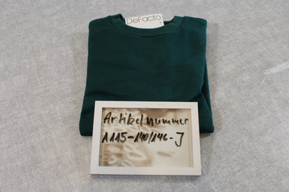 140/146 Grüner Pullover Jungs