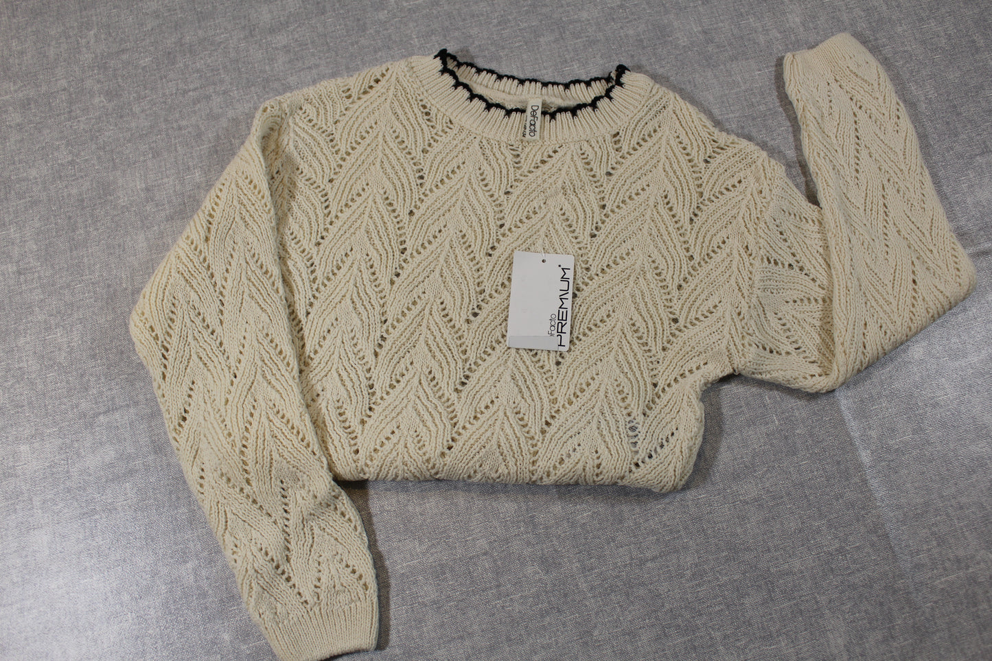 Schöner Strickpullover Mädchen 128/134