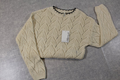Schöner Strickpullover Mädchen 128/134