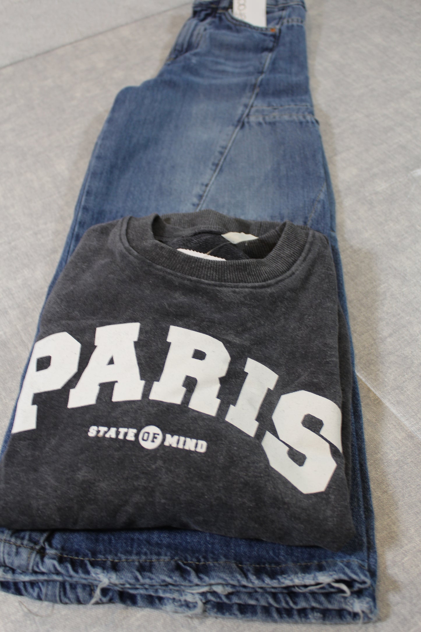 128/134 Bekleidungsset Bluejeans stylischer Pullover mit Paris Motiv Mädchen