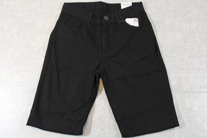 Bekleidungsset Grüner Pullover Schwarze Hose Jungs 128/134