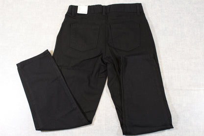 Bekleidungsset Grüner Pullover Schwarze Hose Jungs 128/134