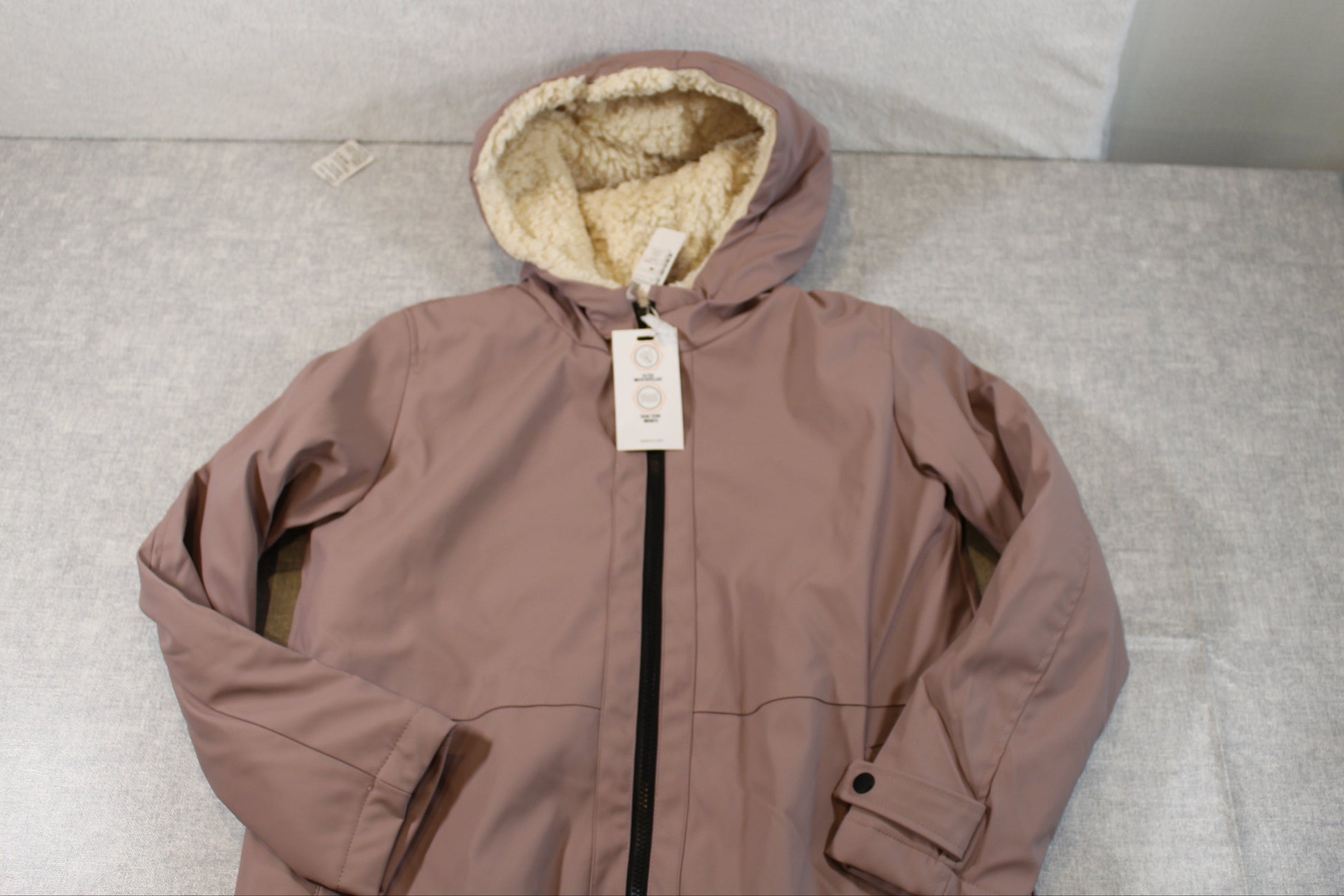 158/164 Winterjacke wasserabweisend und kuschelig 