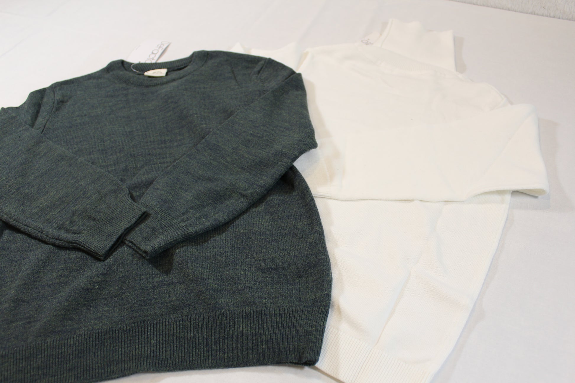 122/128 Set Moderne Pullover Jungs