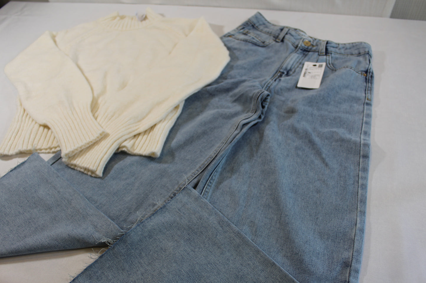 Set Hochwertige Jeans & Pullover 146/152