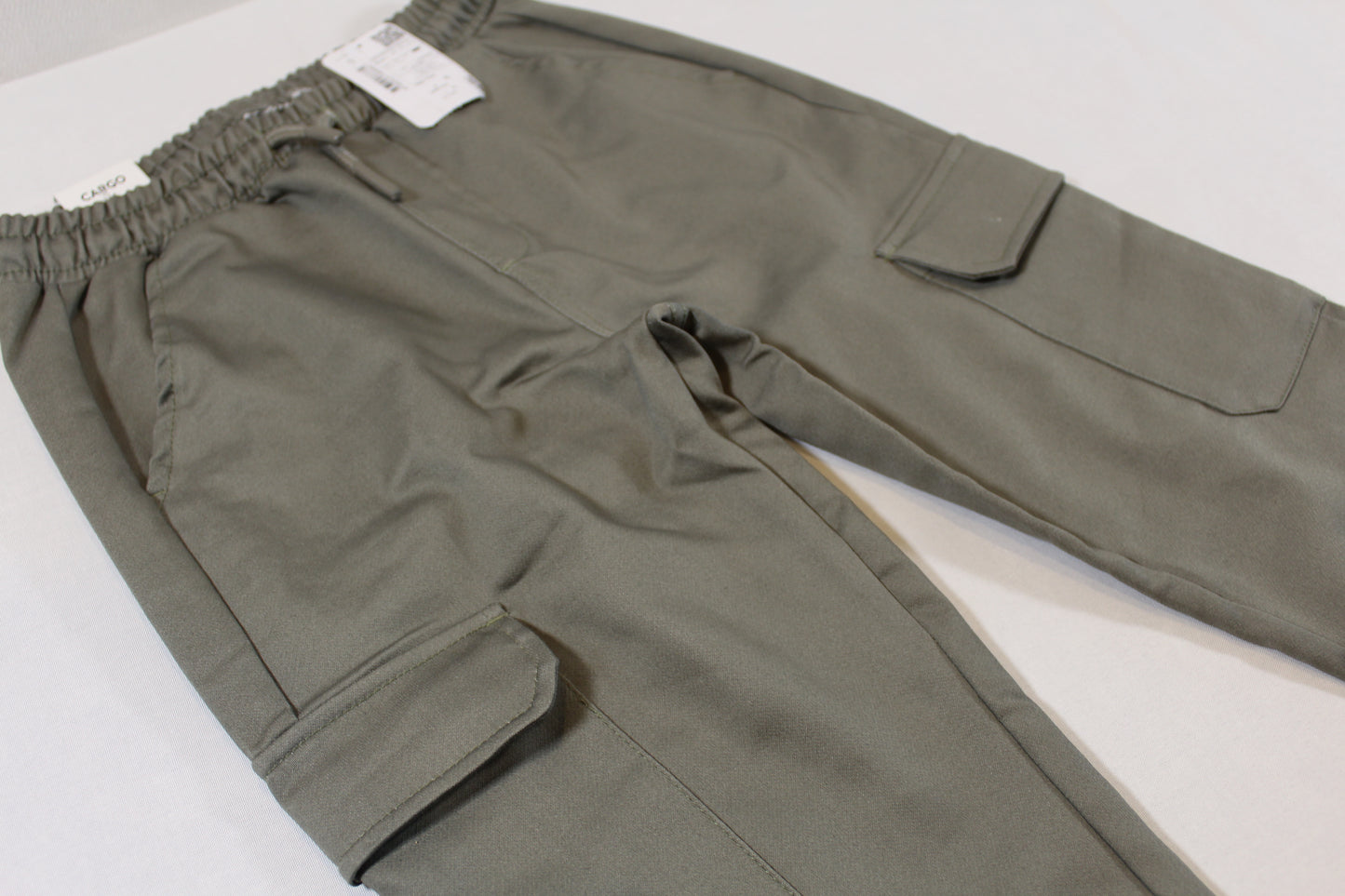 Stylische leichte Hose mit Seitentaschen Jungs 134/140