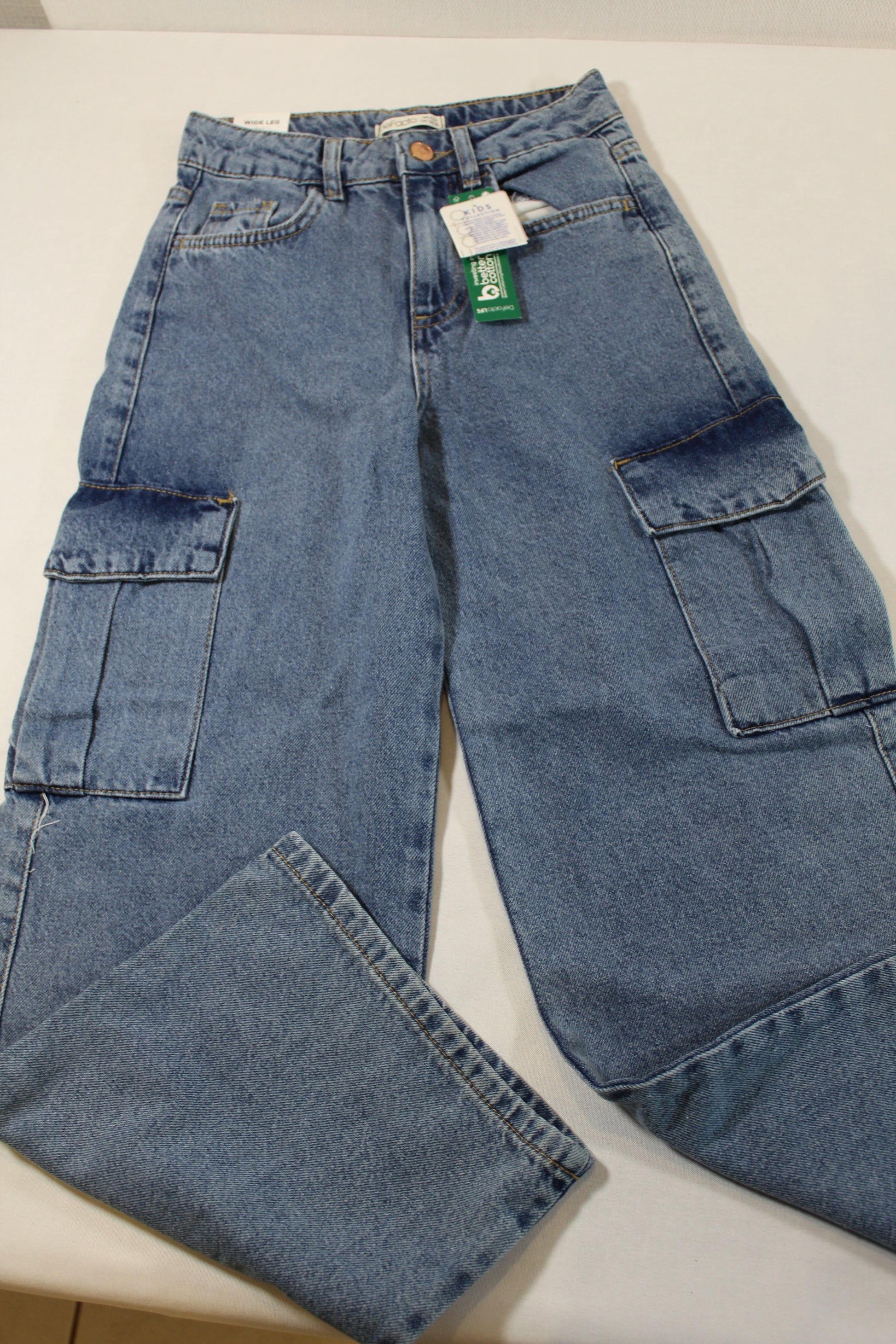 134/140 Stylische Jeans mit Seitentaschen Mädchen