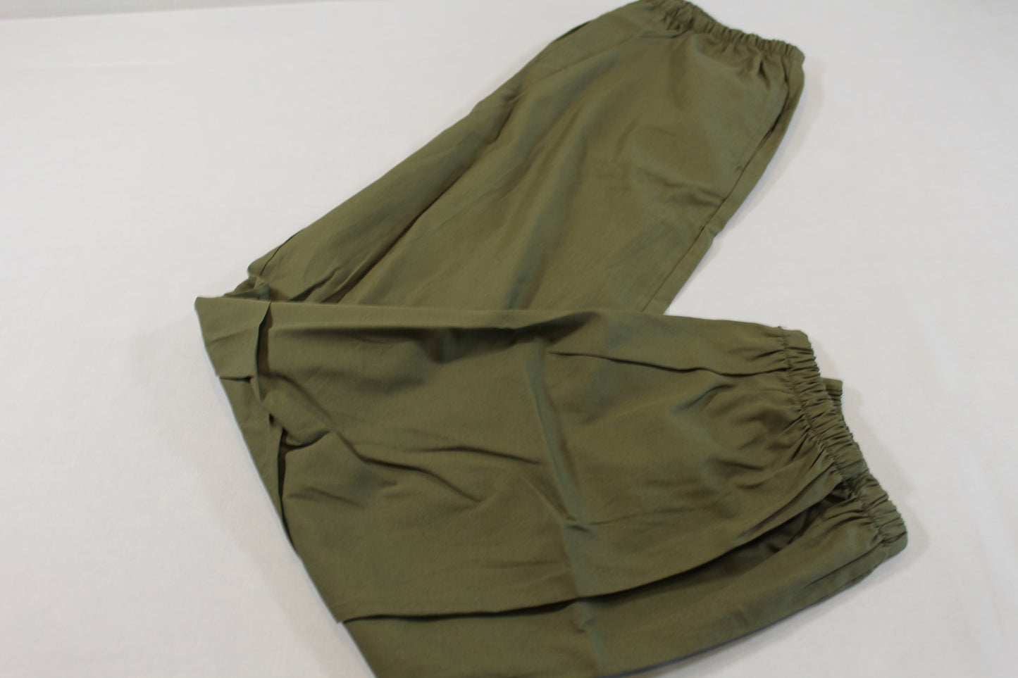 158/164 Grüne Leichte Hose Mädchen