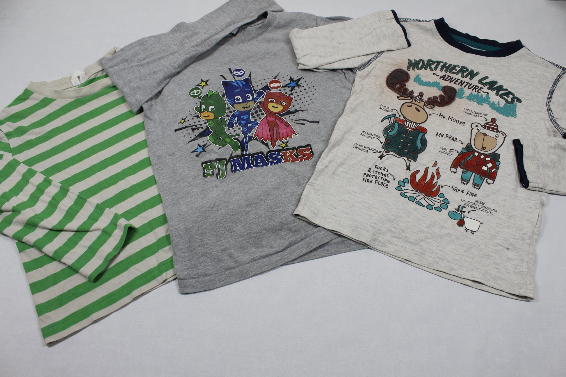 Set Leichte Langarm Shirts Jungs mit Motiv 110/116