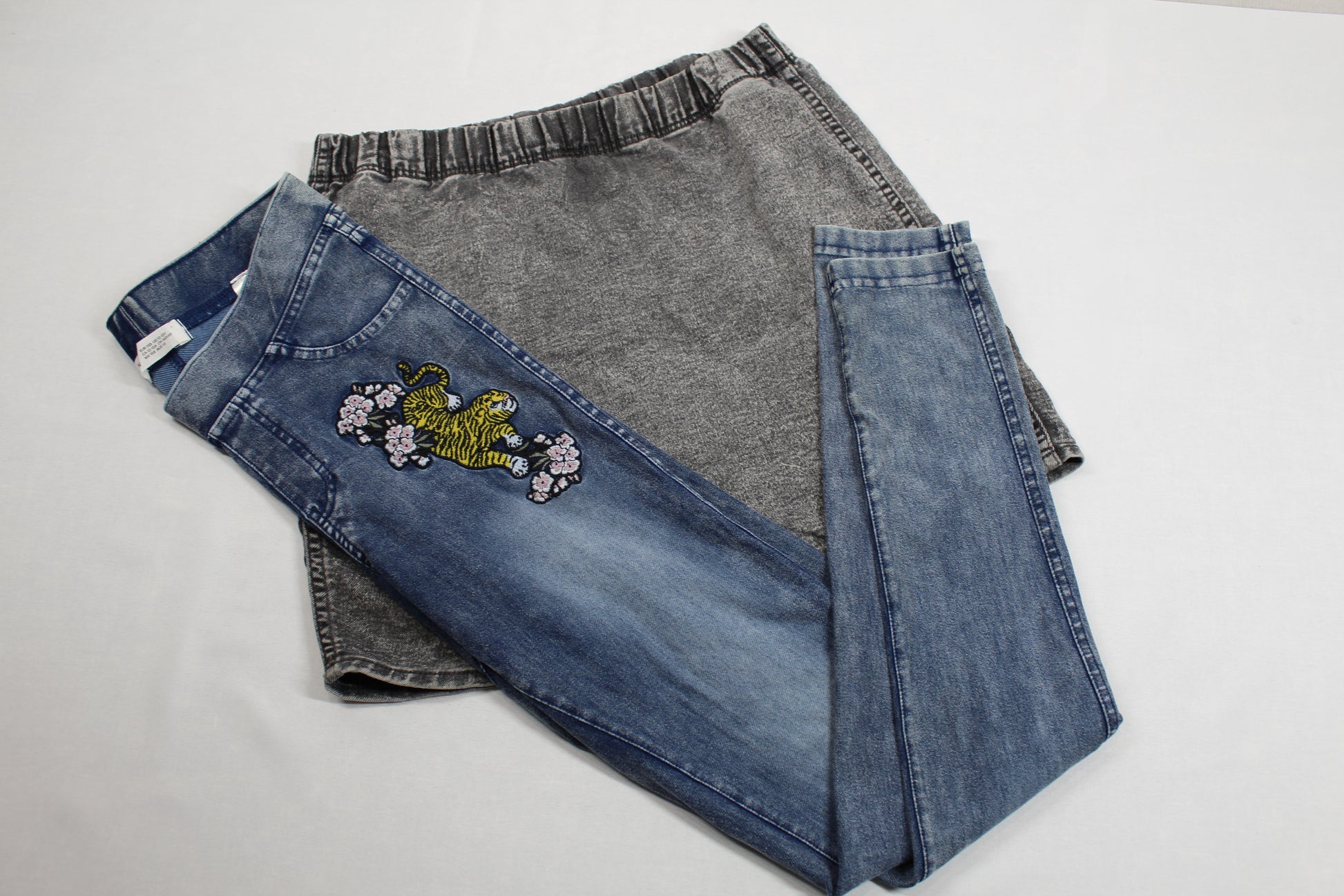 Set Kurzer Grauer Rock Leichte Leggins Art Bluejeans Motiv Mädchen 158/164
