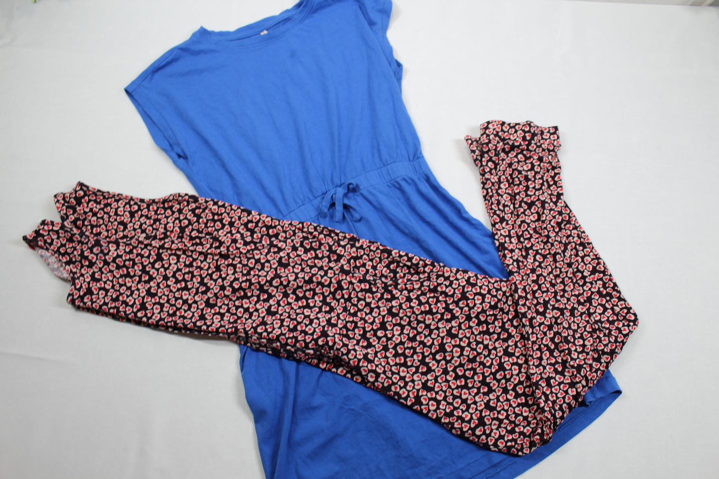 Set Blaues Kleid Leicht Jumpsuit Herzen Motiv Mädchen 146/152 