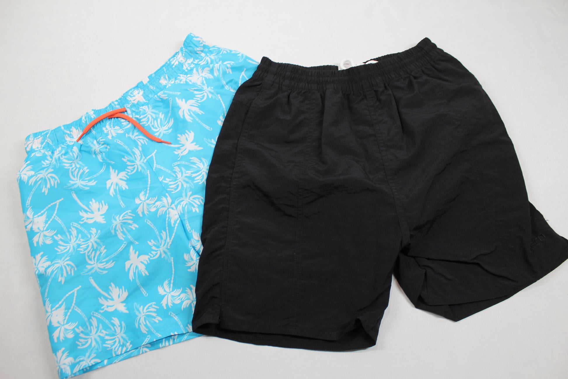 Set Kurze Hosen (Bademode) Schwarz Hellblau mit Motiv Jungs 146/152