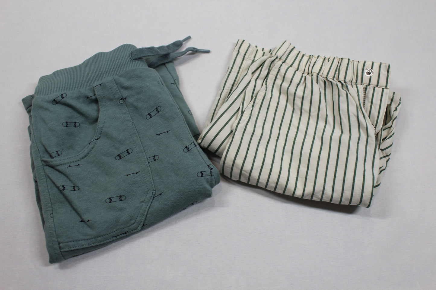 Set Kurze Hosen Motiv Gestreift Jungs 122/128