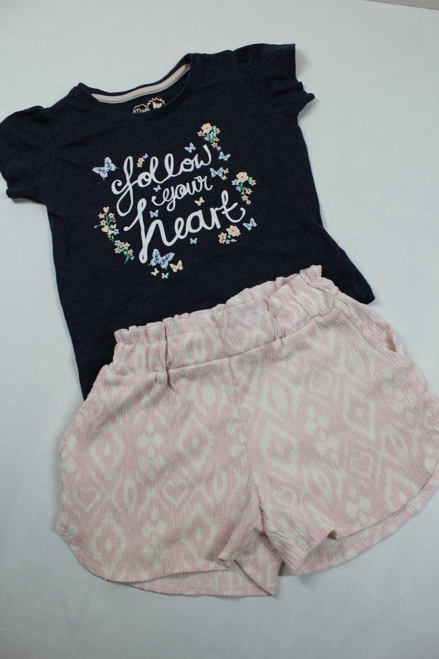 Set Kurze Hose T-Shirt Motiv Mädchen 98/104