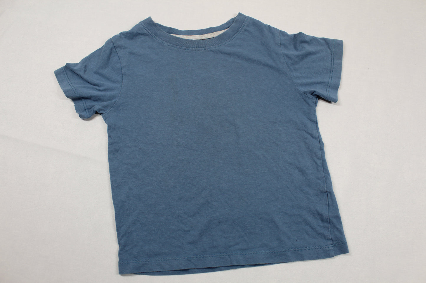 Set Uni T-Shirt Blau Schwarze  kurze Hose Jungs 98/104