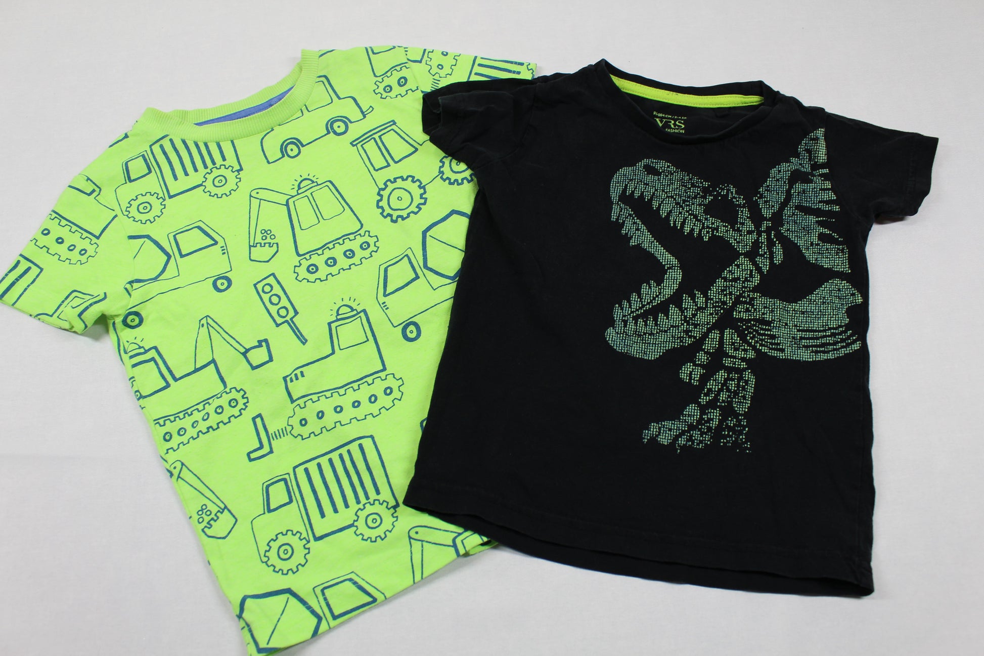 Set T-Shirt Gelb schwarz Motiv Jungs 98/104