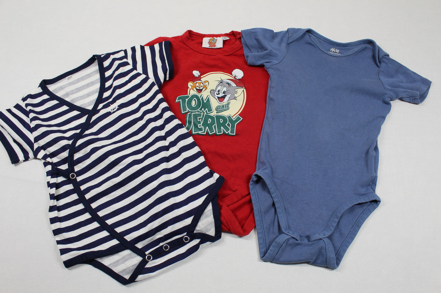Dreierset Bodys Motiv Tom & Jerry Gestreift Uni Jungs 74/80 