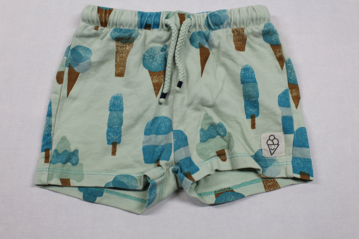Set Farbenfrohe Kurze Hosen Jungs 80/86
